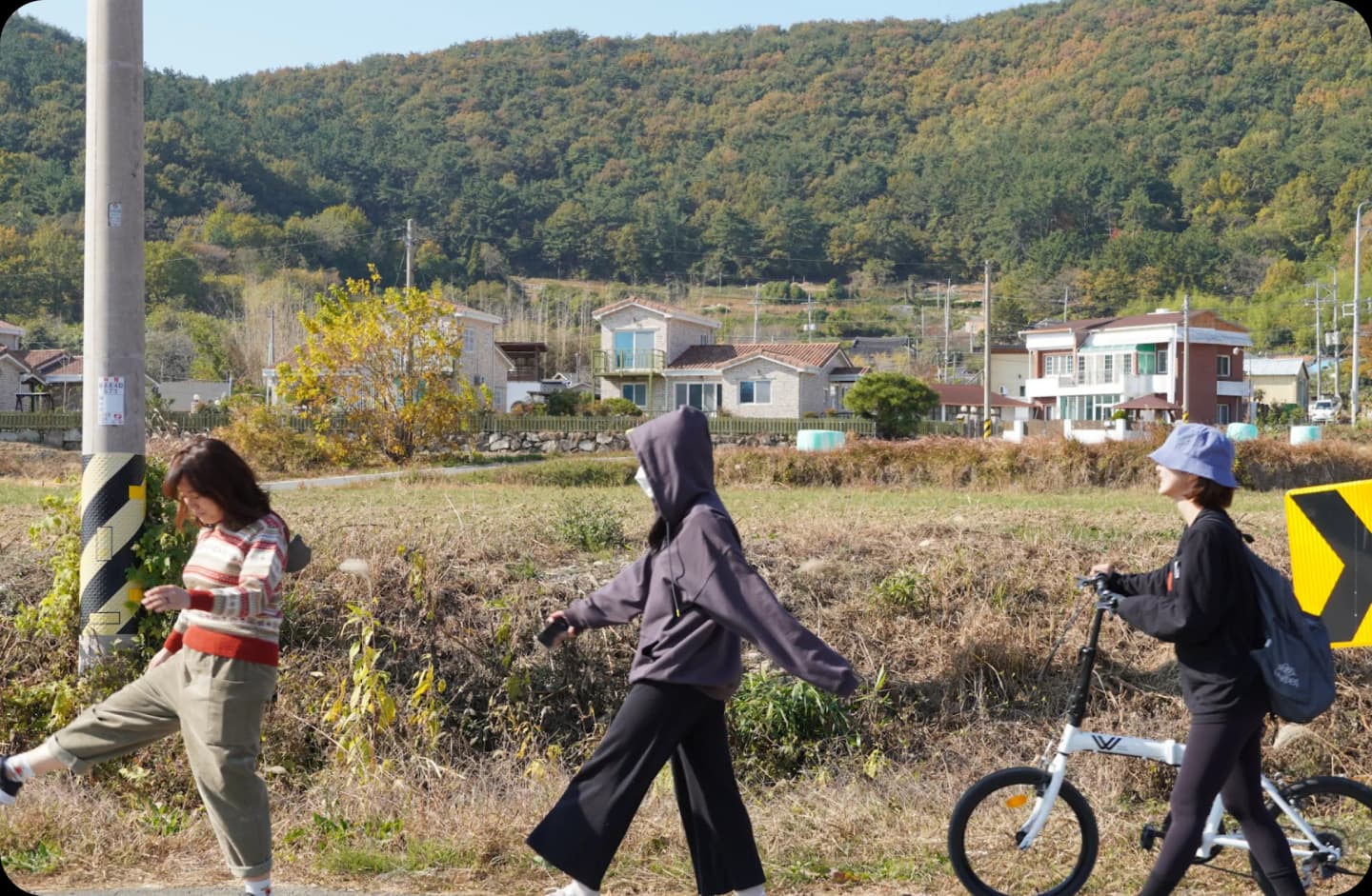 욜로케이션 이미지