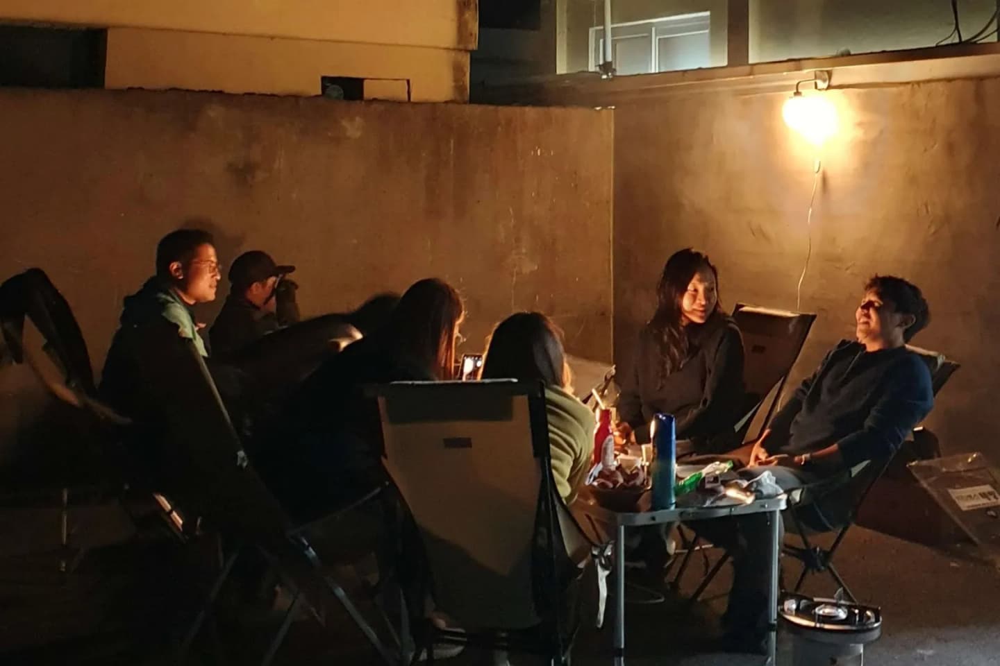 욜로케이션 이미지